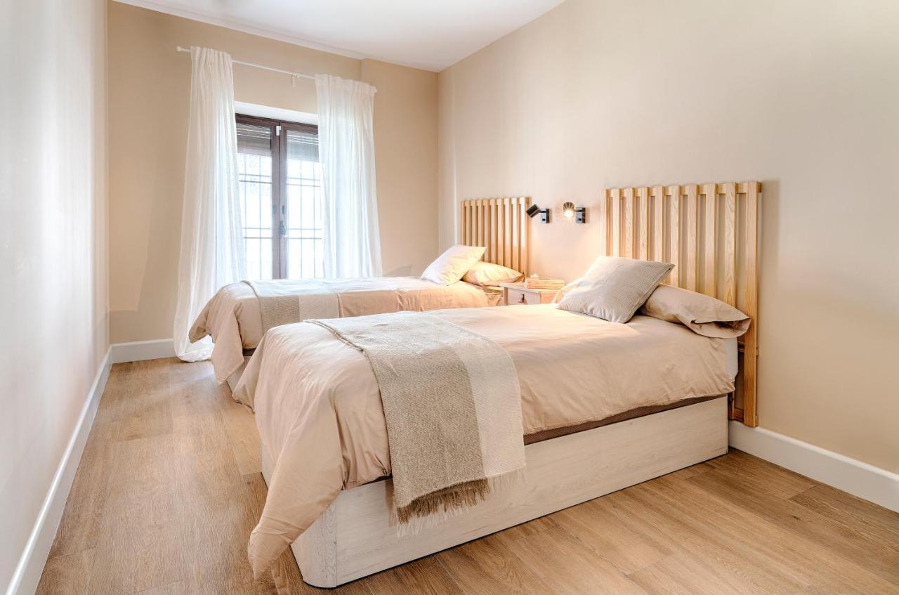 Apartamentos Turisticos Isems Aracena Bagian luar foto