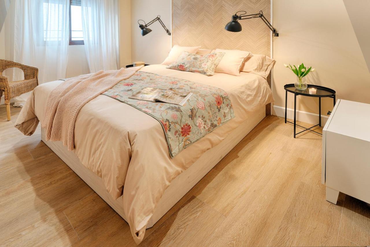 Apartamentos Turisticos Isems Aracena Bagian luar foto